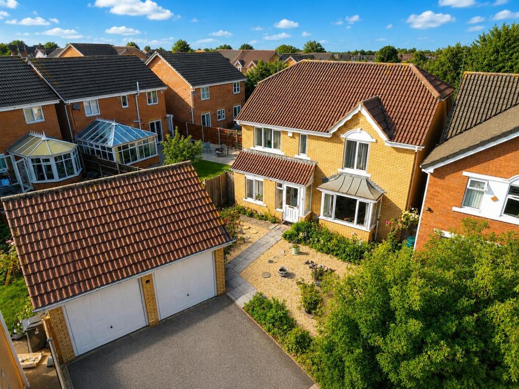 4-bed detached on Nolan Close, Longford, Coventry, £410,000