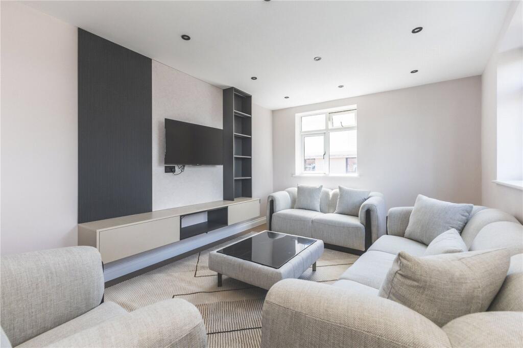 Main image of property: Philpot Street, Whitechapel, London, E1