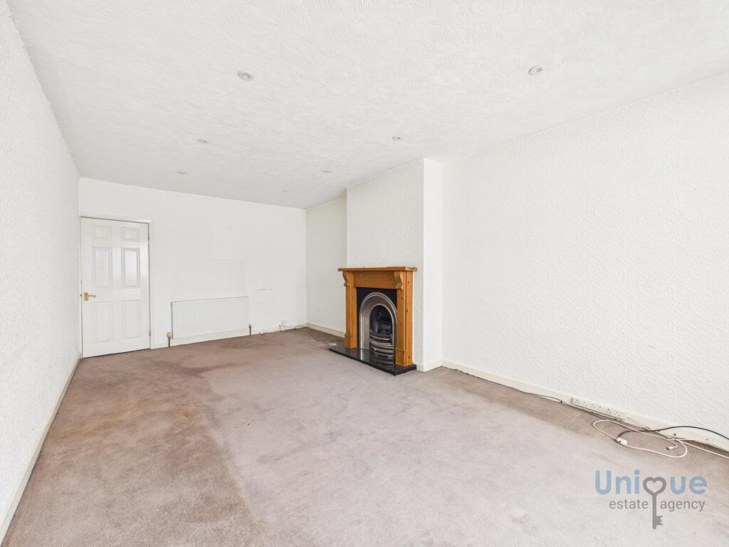 Singleton Avenue,  Lytham St. Annes, FY8 photo 3