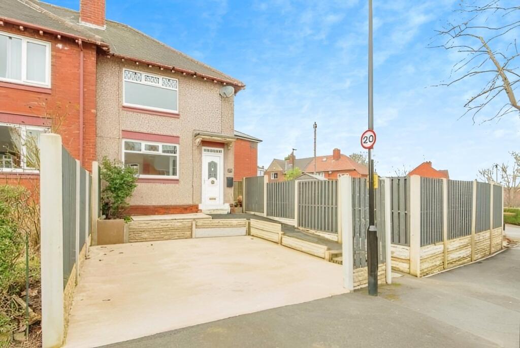 Main image of property: Everingham Crescent, Sheffield, South Yorkshire, S5