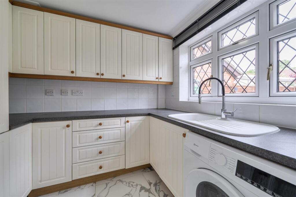 Hanoverian Way, Whiteley - View 5