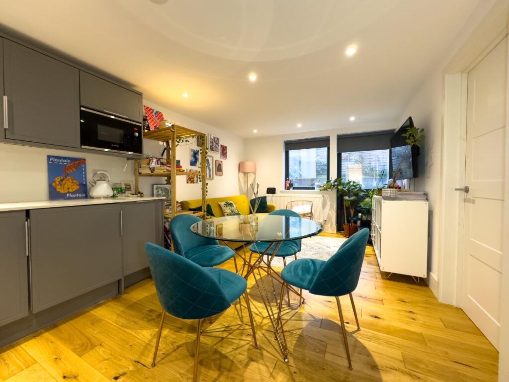 Main image of property: Asby Apartments, Plumstead High Street, Plumstead, London, SE18 1JN