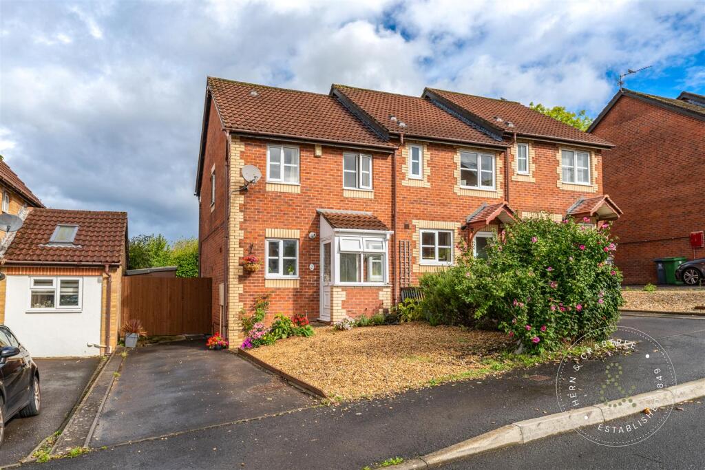 2-bed terraced on Nasturtium Way, Pontprennau, Cardiff, £245,000