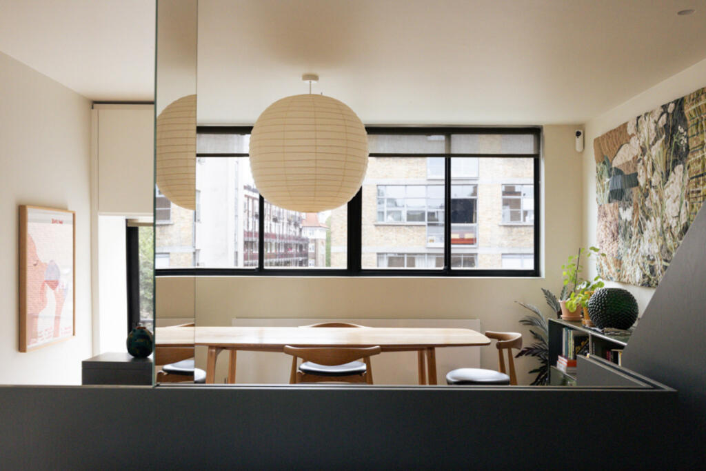 House in London - View 4