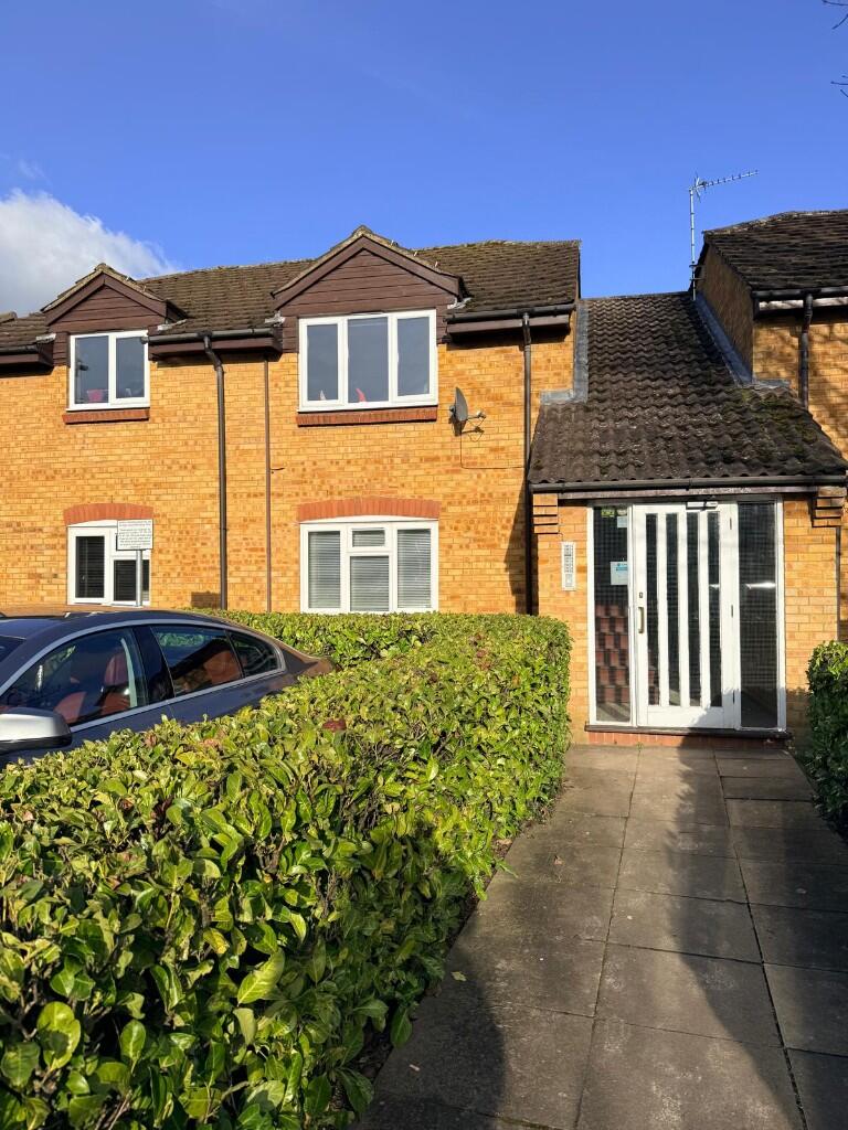 Main image of property: Nash Close, AL9