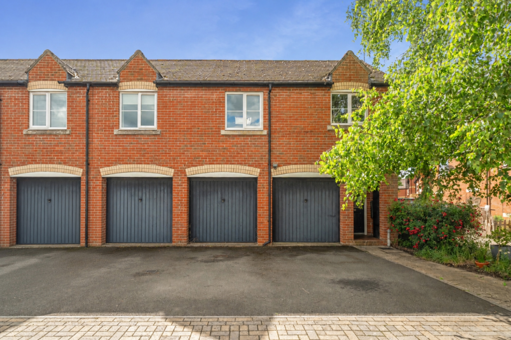 Main image of property: Chapel Close, Wantage