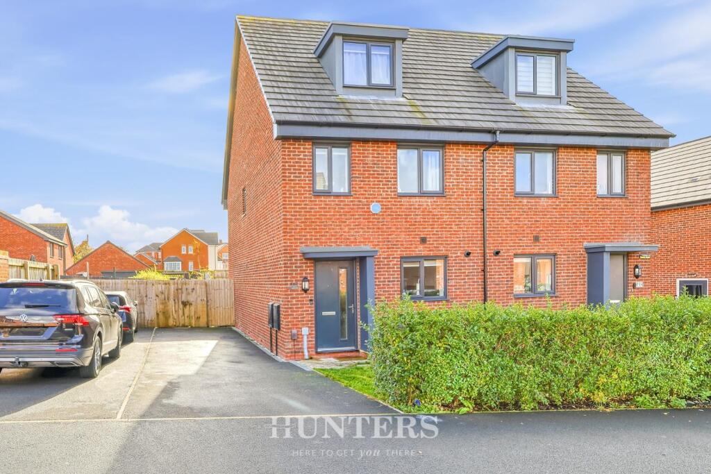 3-bed semi-detached on Thyme Drive, Middleton, £300,000