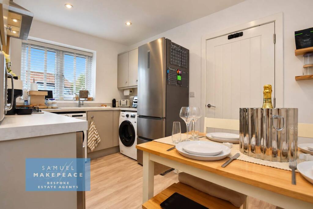 House in Stoke-on-Trent - View 5