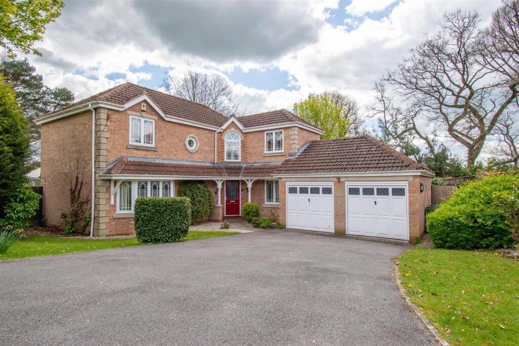 Main image of property: Peacock Way, Swanwick, Alfreton