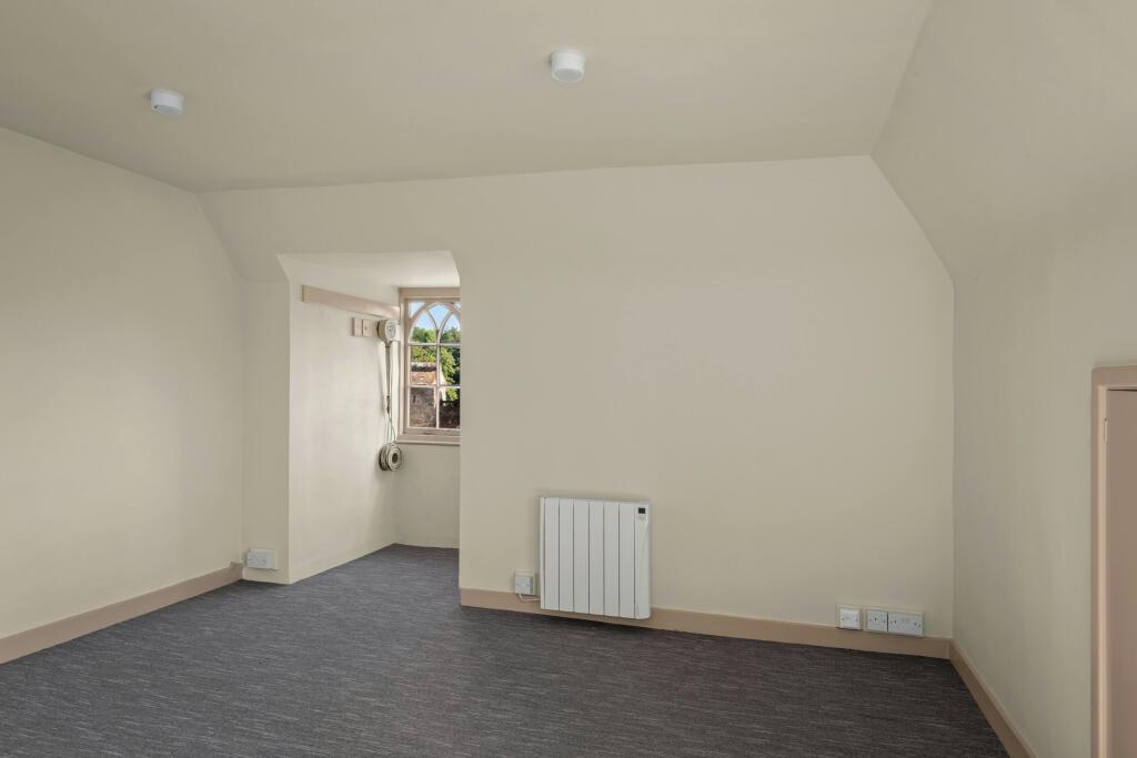 Pelician Suite Room 8