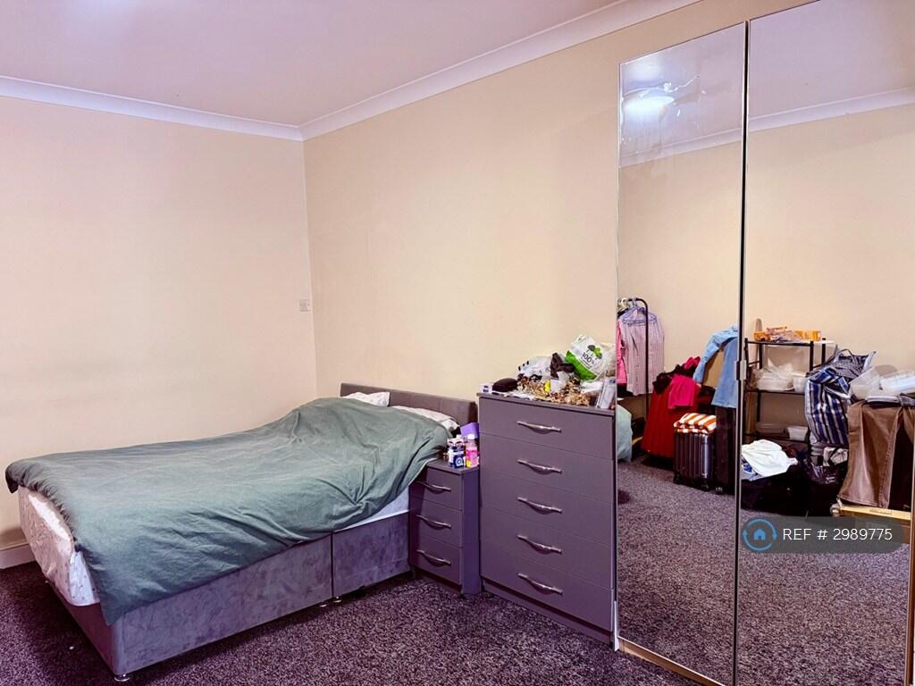 Main image of property: Goodmayes Avenue, Ilford, IG3