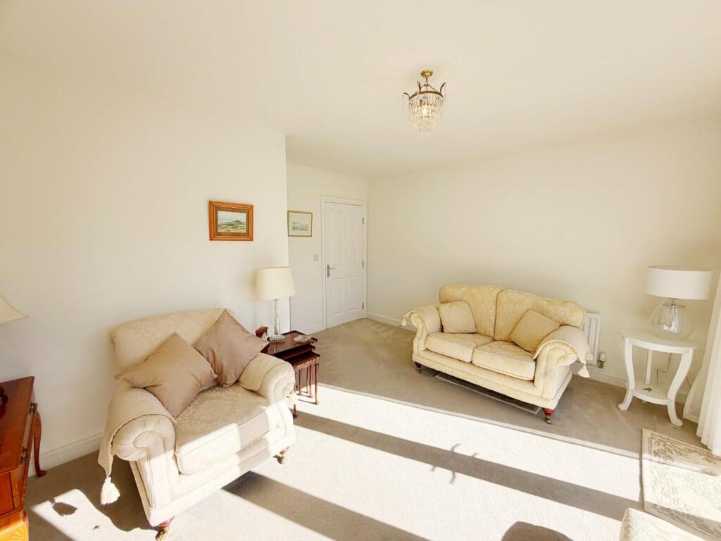 House in Stockton-on-Tees - More