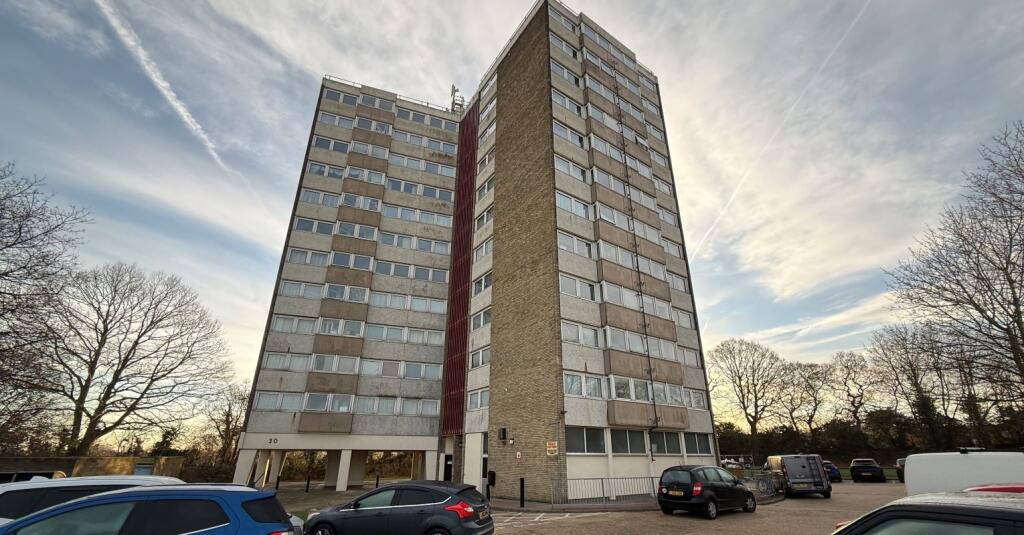 Main image of property: 75 Beaver Tower, Mansell Close, Leigh-on-Sea, Essex, SS9 5YB