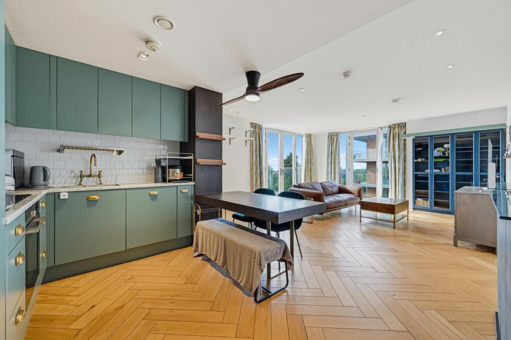 Apartment in London - View 3