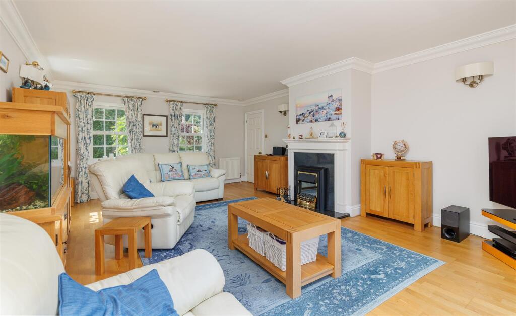 House in Northwood, Isle of Wight - View 5