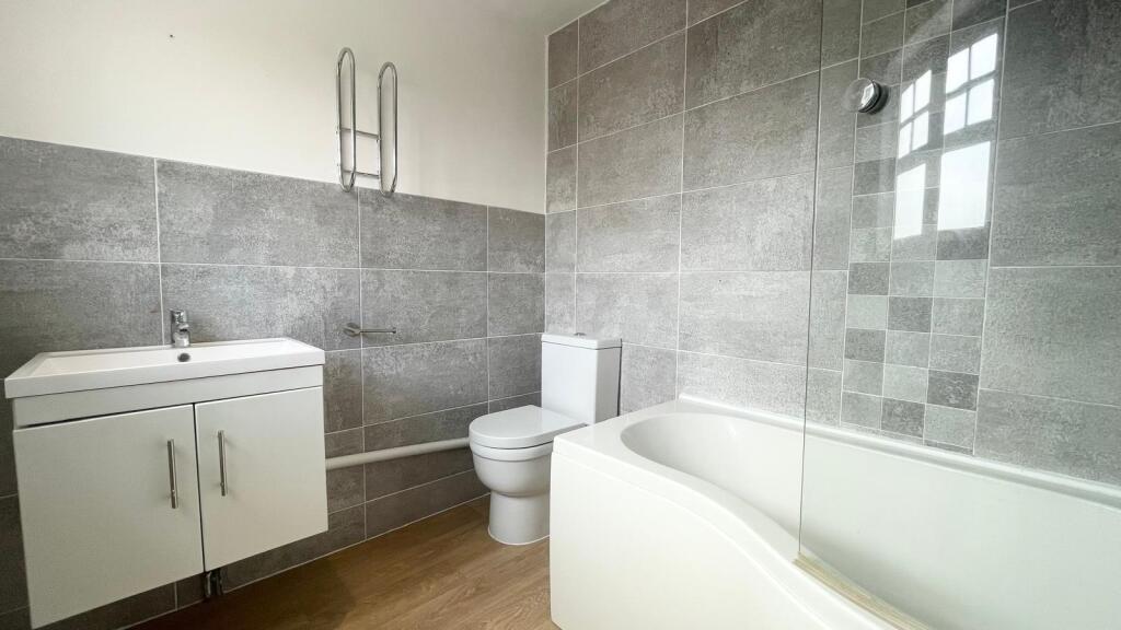 Bakewell Close, Off Little Harlescott Lane, Shrewsbury photo 4