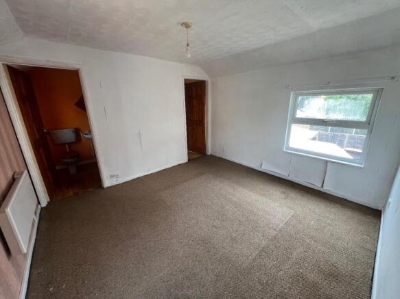 Bedroom (116a)