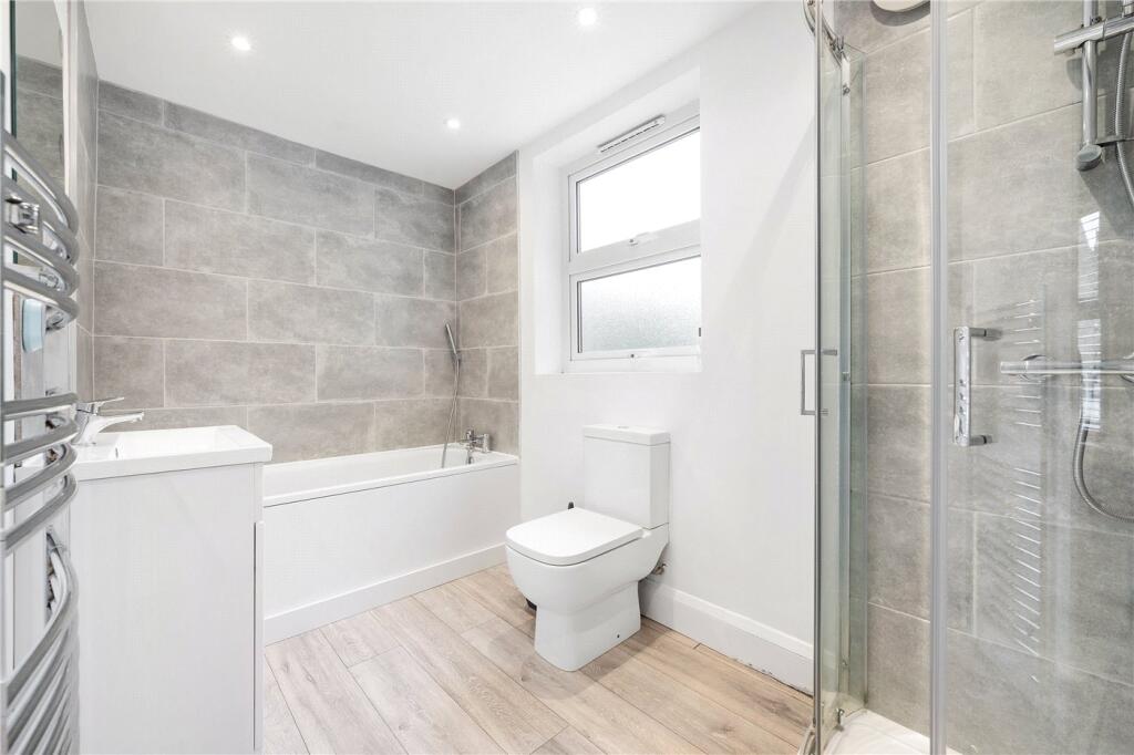 House in London, East Dulwich - View 3