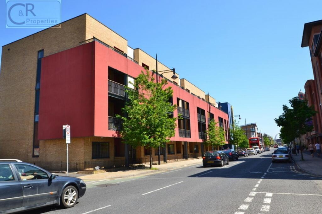 Main image of property: 294 Stretford Road, Hulme, Manchester, M15 5TN