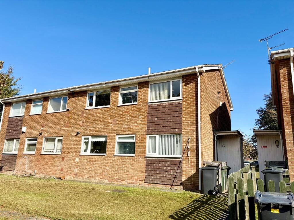 Apartment in North Tyneside, North East - View 3