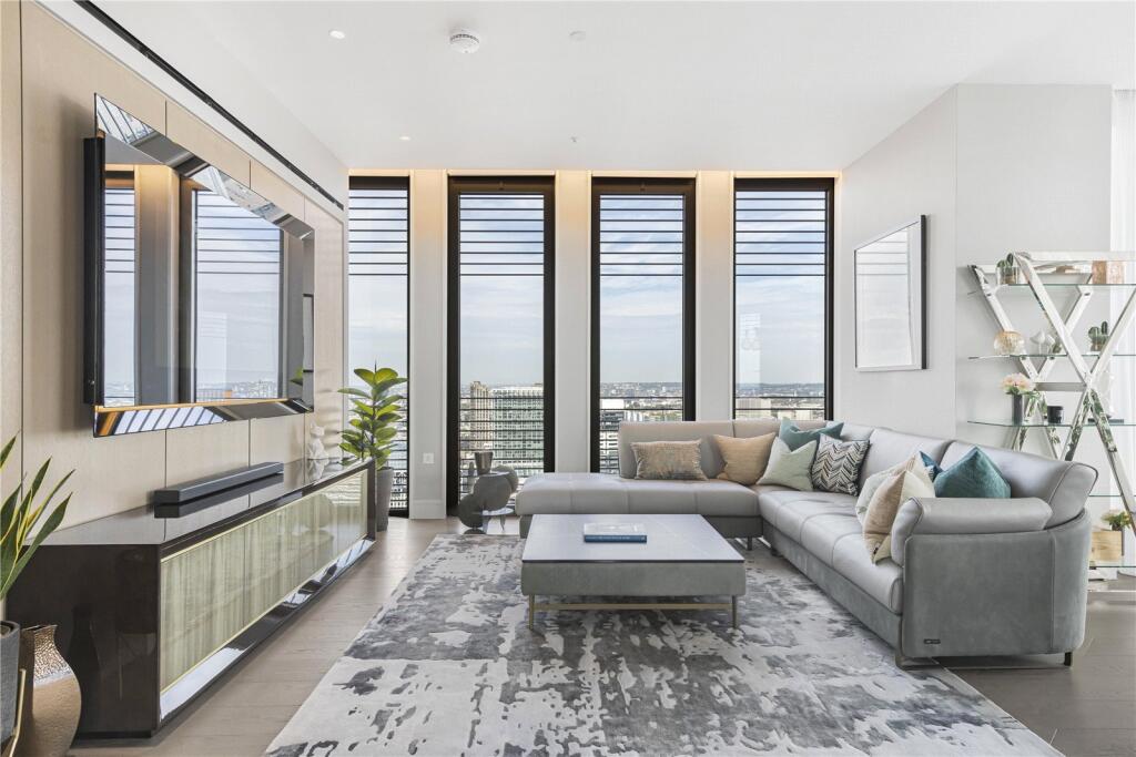 Main image of property: Houndsditch, London, EC3A