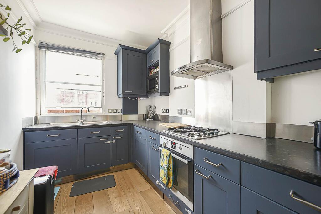 Apartment in London - View 4