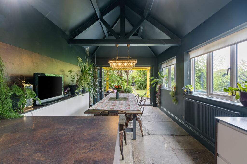 Stockbridge Road, Chichester, PO19 - View 5