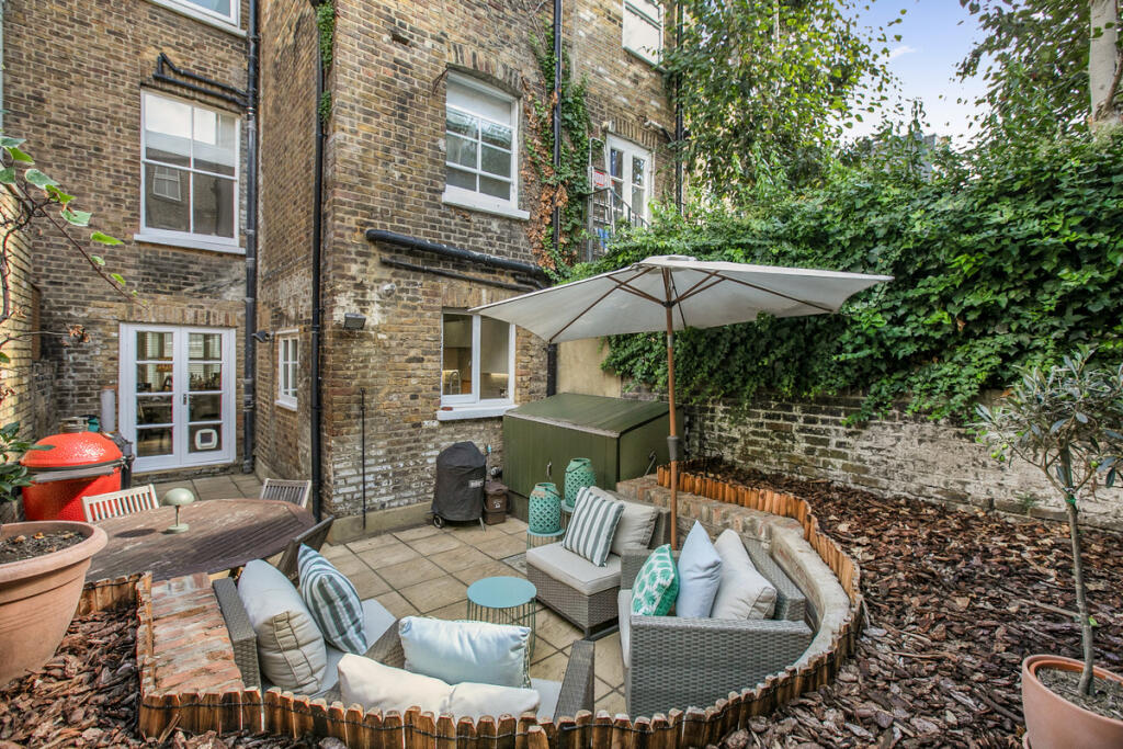 Latchmere Road, London, SW11 photo 4