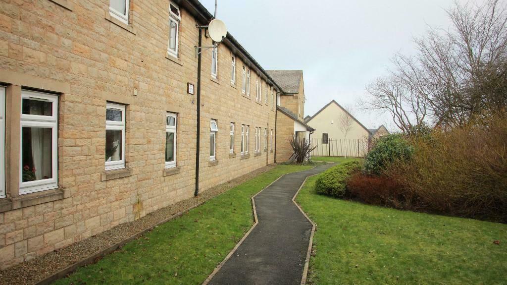 Apartment in Calderdale, West Yorkshire - View 4