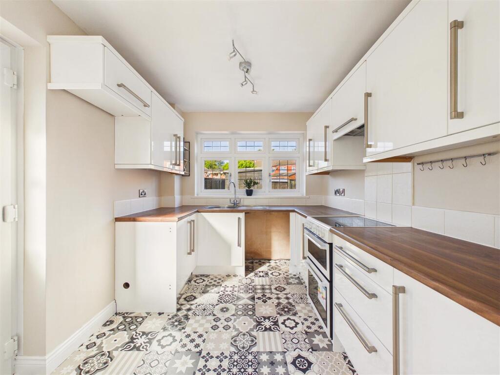 House in Willerby, North Ella, East Riding of Yorkshire - View 2