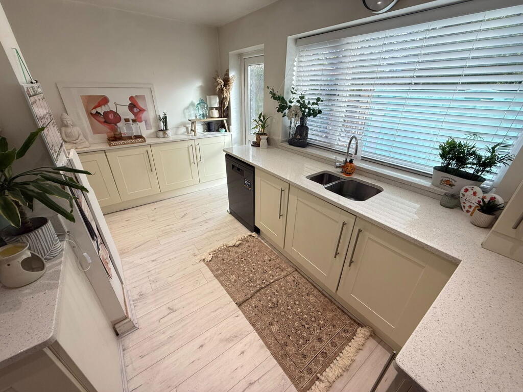 Wynnstay Avenue, Lydiate - View 5