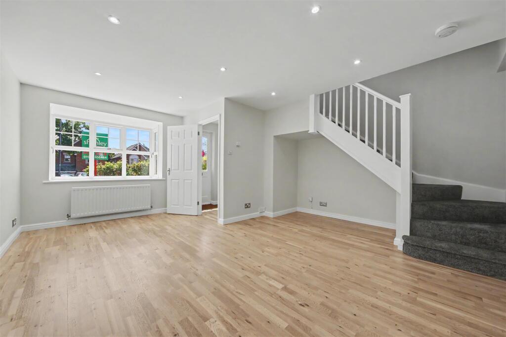 House in Watford - View 2