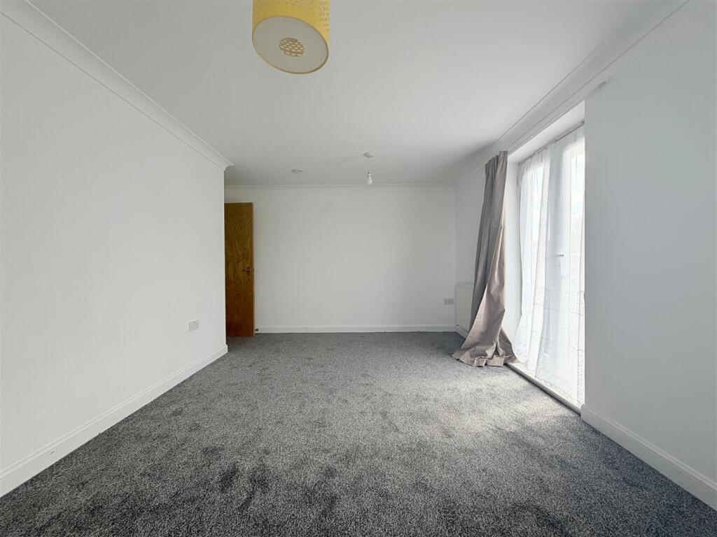Main image of property: Charles Street, Greenhithe