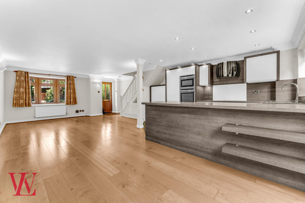 House in East Hertfordshire, Hockerill, Bishop's Stortford - View 3