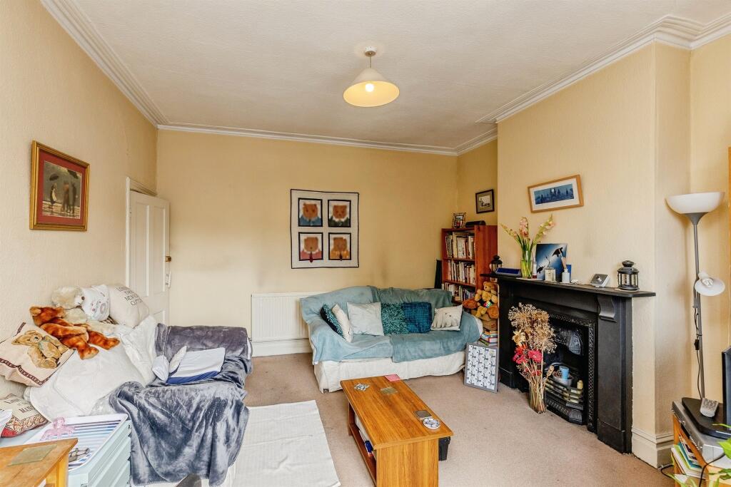 Apartment in Bristol - View 5