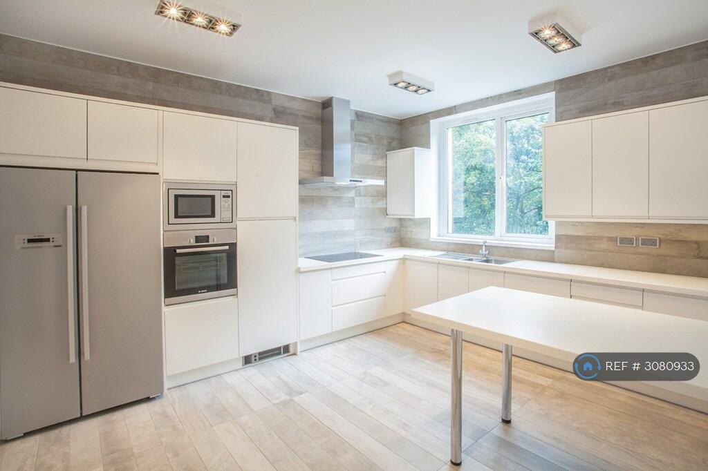 Apartment in London, Earl's Court - View 3
