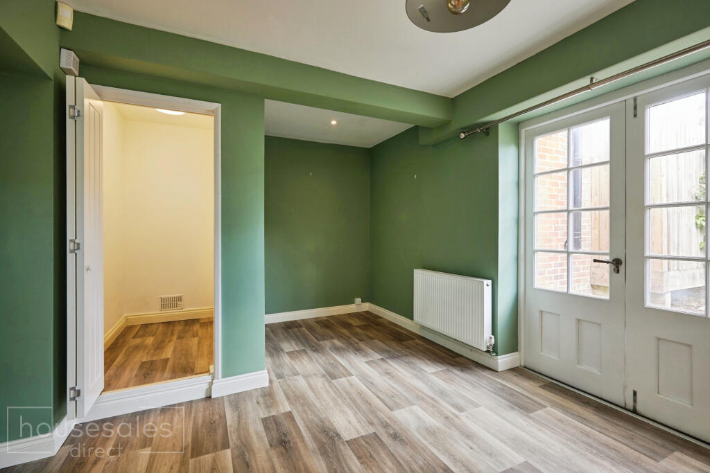 House in Salisbury - View 5