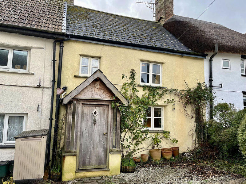 Main image of property: 8 Stonelands, Crockernwell, Devon