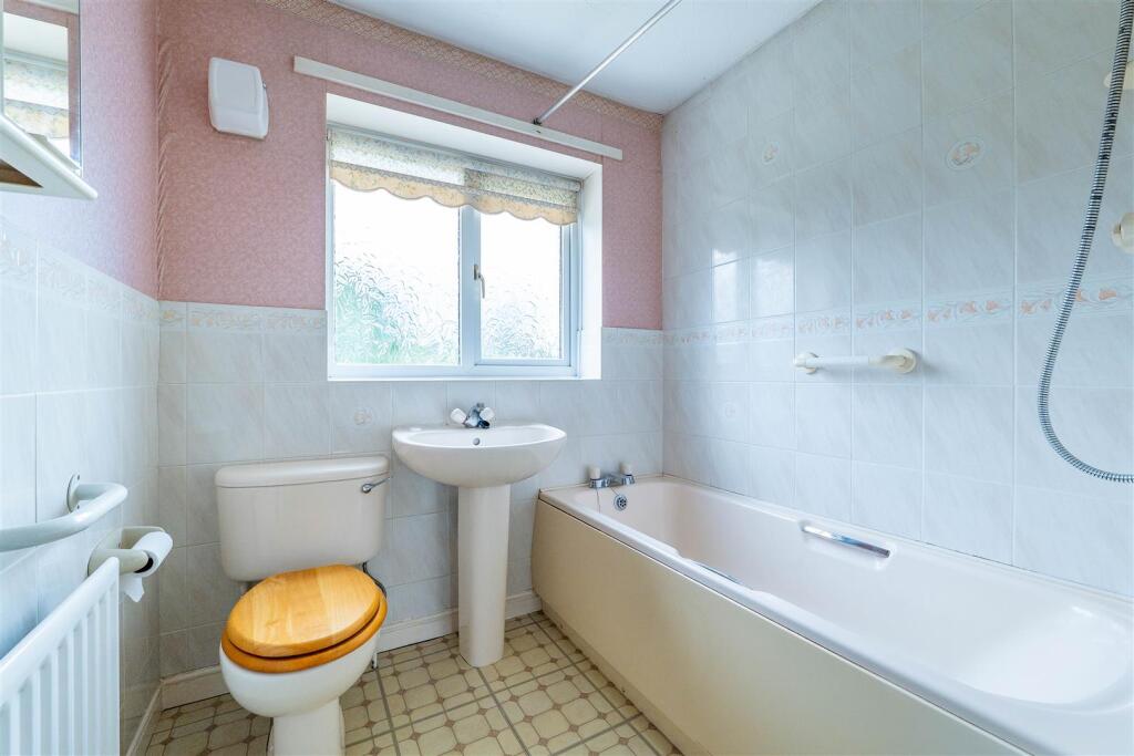 Langstone Close, Horwich, Bolton - View 4