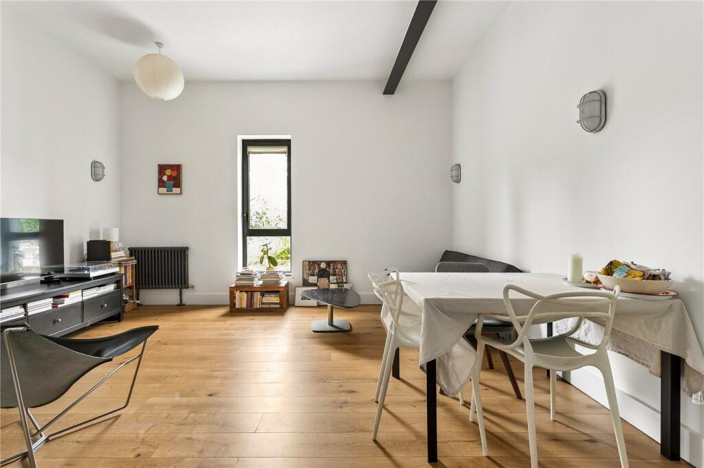 Main image of property: Wilmer Place, London, N16