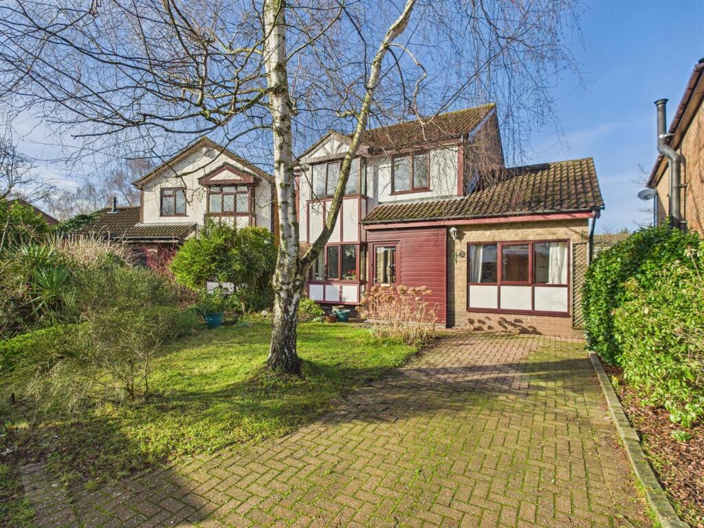 Main image of property: Blyton Grove, Lincoln