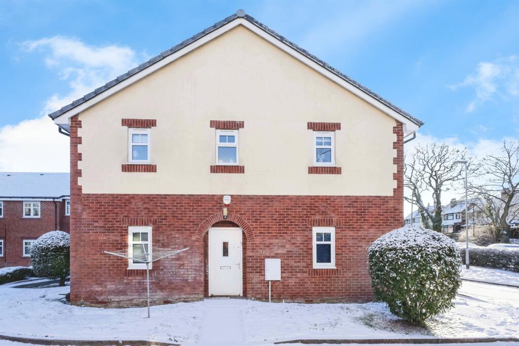 Main image of property: Bell Court, Northfield, Birmingham