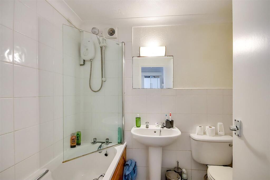 Apartment in Brighton - View 5