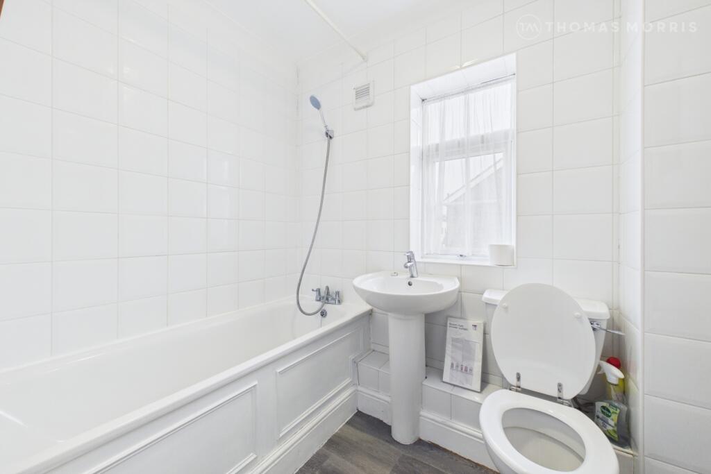 Apartment in Stevenage - View 3