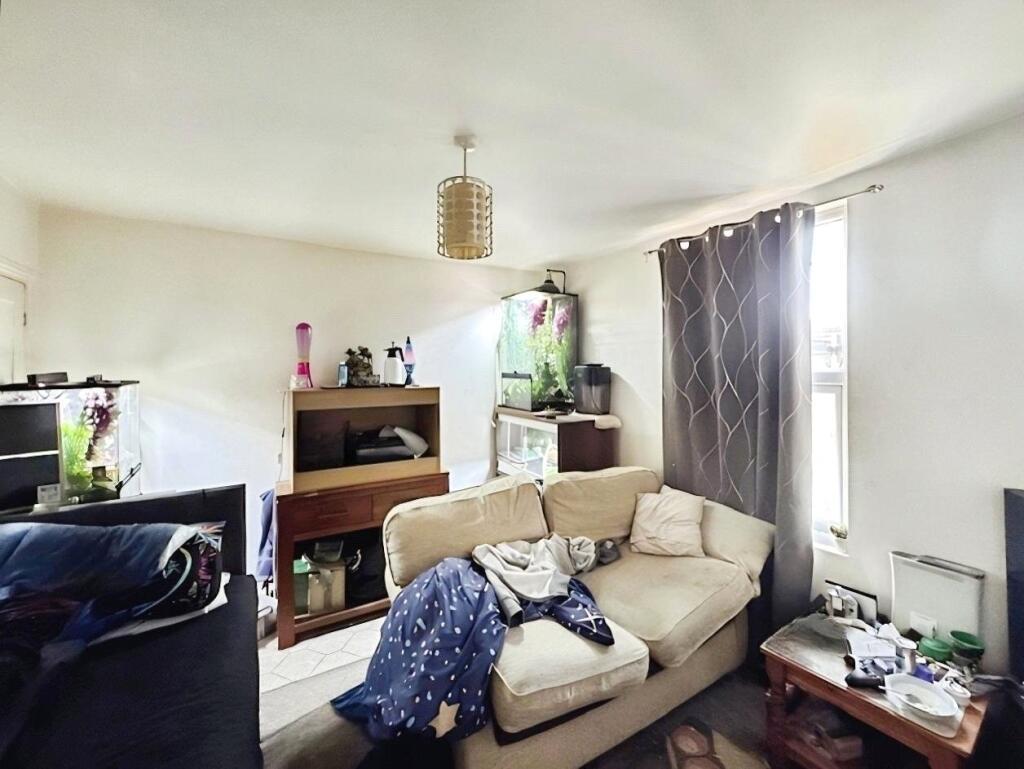 House in Canterbury - View 4