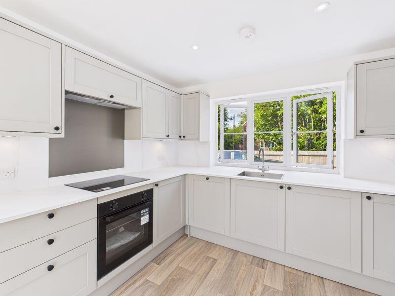 Highgate Hill, Hawkhurst photo 3