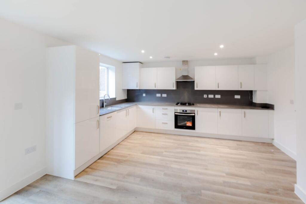 Meadow View, Walshes Road, TN6 image 2