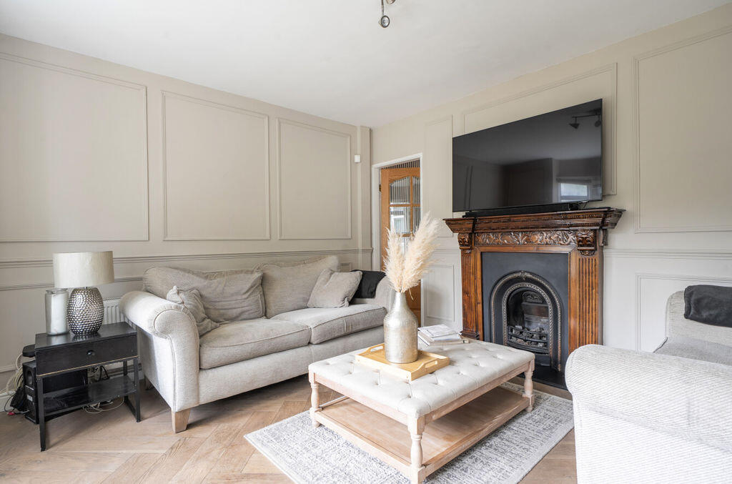 House in Croydon - View 4