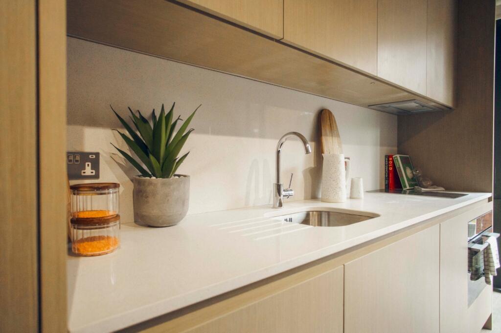 Apartment in London - View 4