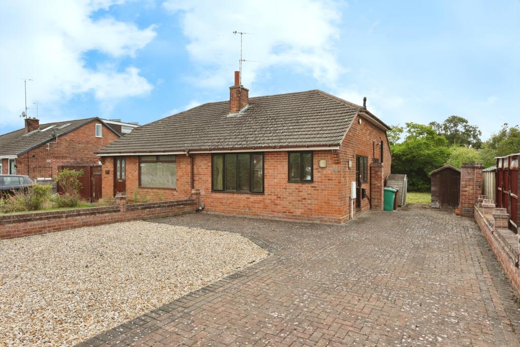 Main image of property: Brookthorpe Way, Silverdale, Nottinghamshire, NG11
